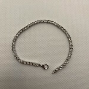 Diamond tennis bracelet